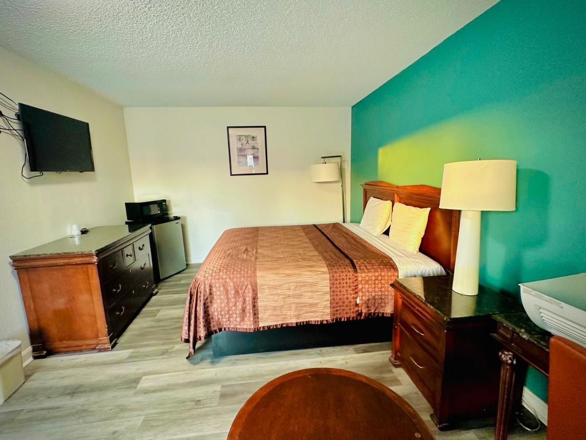 King'S Inn Motel Kingsburg Exteriér fotografie