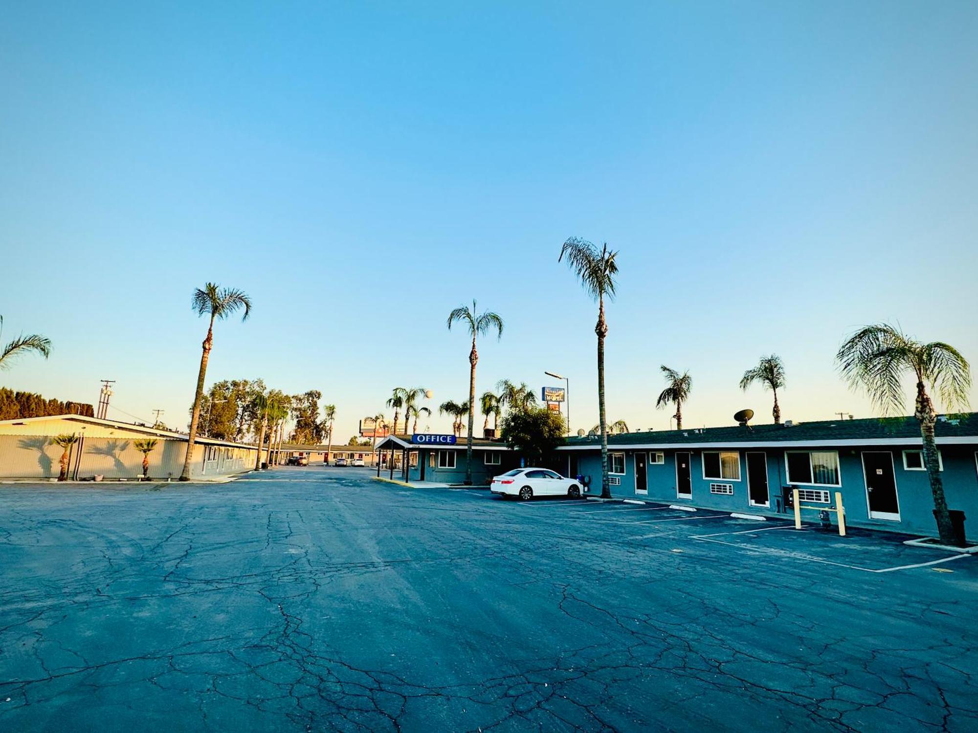 King'S Inn Motel Kingsburg Exteriér fotografie